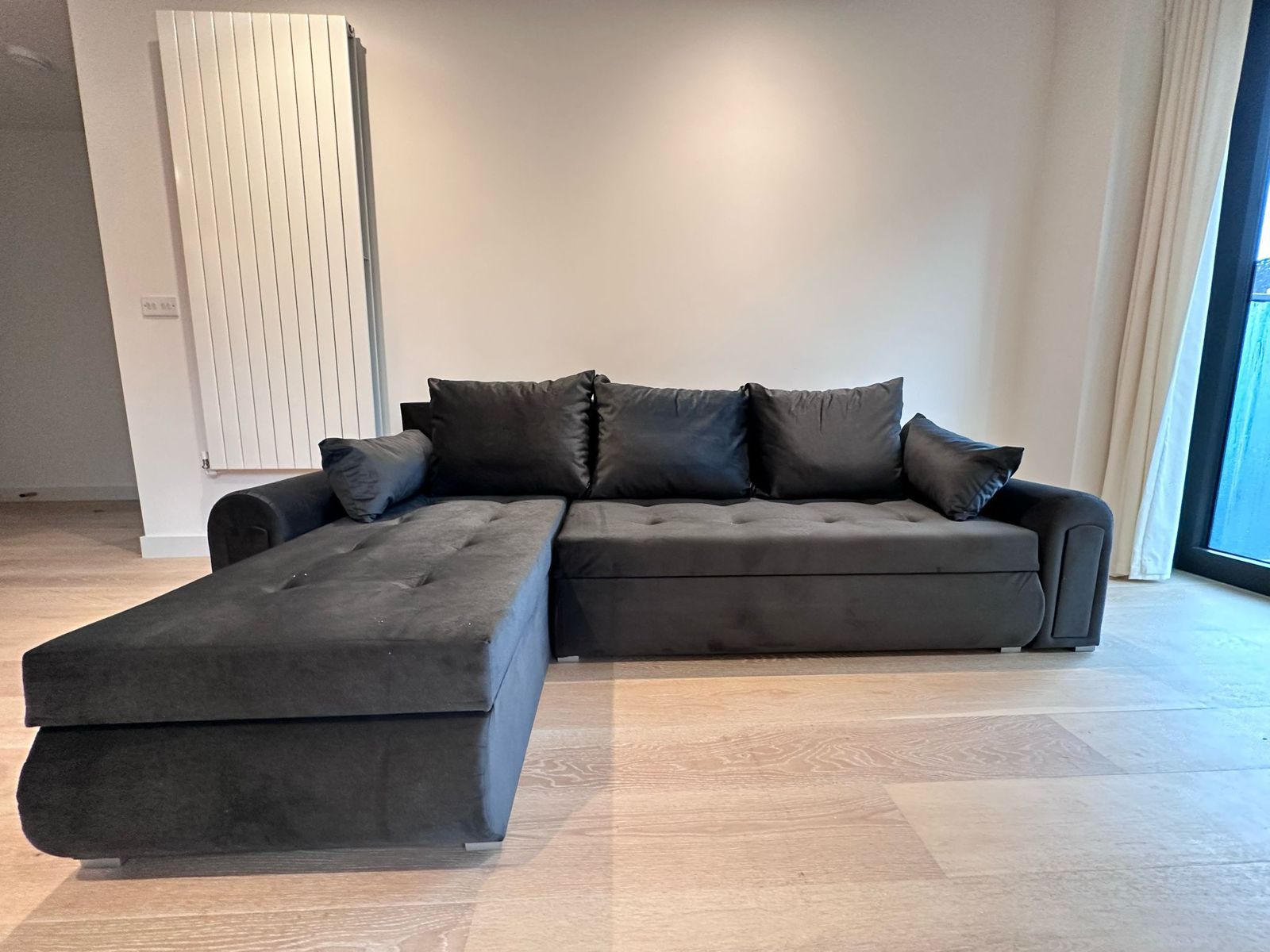 Luxury Berlin Sofabed  Converts to Bed  Storage Included